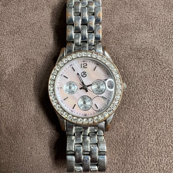 Vintage Women's George Watch‎ Silver Tone Crystals On Case - Picture 1 of 9